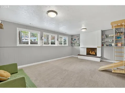 8220 SW Connemara Terrace Beaverton OR 97008
