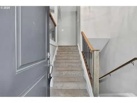 8220 SW Connemara Terrace Beaverton OR 97008