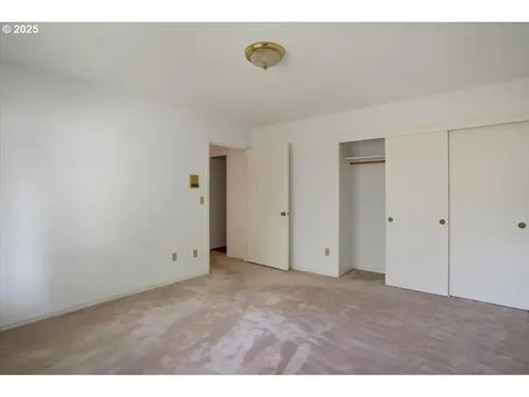 90 Seagrove Loop Lincoln City OR 97367