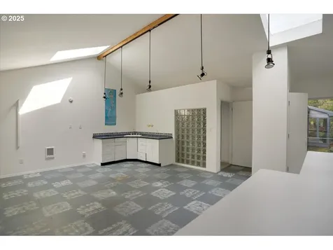 90 Seagrove Loop Lincoln City OR 97367