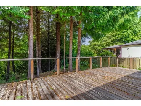 90 Seagrove Loop Lincoln City OR 97367