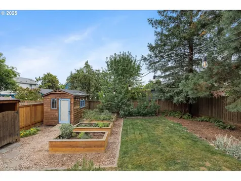 6526 NE Rodney Avenue Portland OR 97211