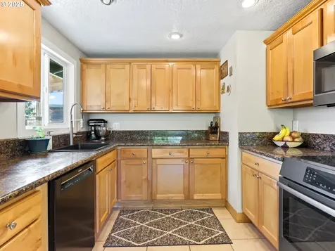 2431 NE 112th Avenue Portland OR 97220