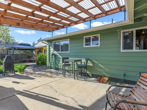 2431 NE 112th Avenue Portland OR 97220