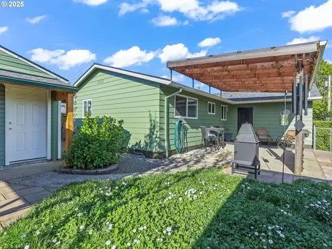 2431 NE 112th Avenue Portland OR 97220