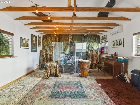 2431 NE 112th Avenue Portland OR 97220