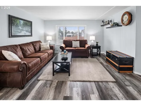 89695 Old Bog Road Warrenton OR 97146
