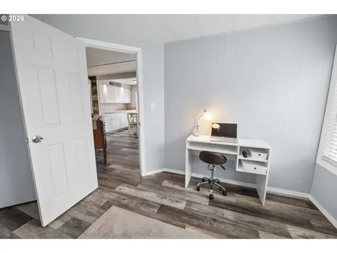 89695 Old Bog Road Warrenton OR 97146