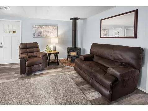 89695 Old Bog Road Warrenton OR 97146
