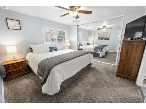 89695 Old Bog Road Warrenton OR 97146