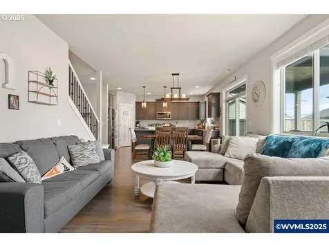 544 SE Cooper Street Dallas OR 97338