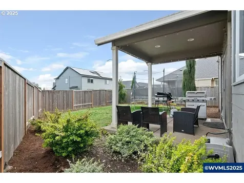 544 SE Cooper Street Dallas OR 97338