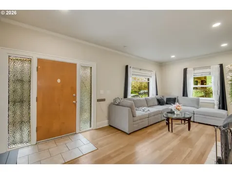 2123 SE 52nd Avenue Portland OR 97215