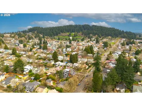 2123 SE 52nd Avenue Portland OR 97215