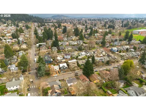 2123 SE 52nd Avenue Portland OR 97215
