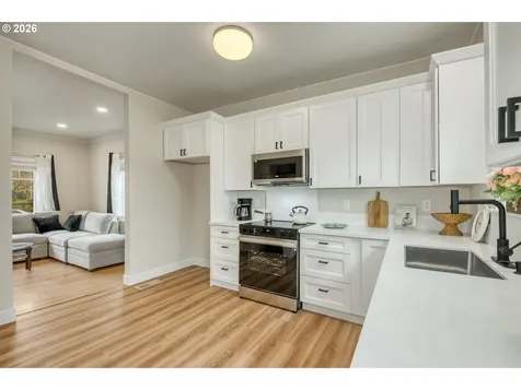 2123 SE 52nd Avenue Portland OR 97215