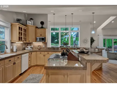 2332 Rosemary Court Florence OR 97439