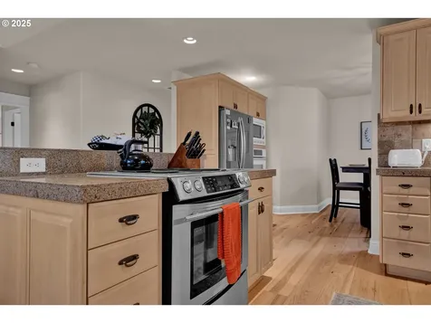 2332 Rosemary Court Florence OR 97439