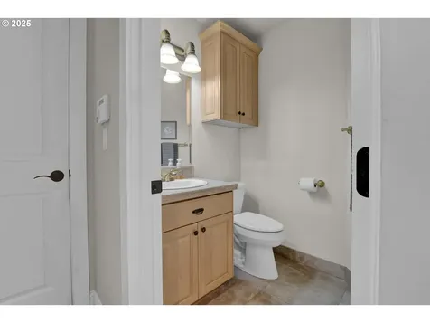 2332 Rosemary Court Florence OR 97439
