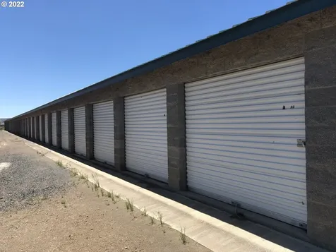 60590 Old Lake Road Christmas Valley OR 97641