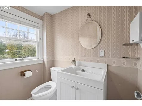 3447 N Highway 101 Gearhart OR 97138