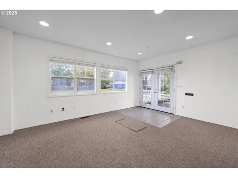 3447 N Highway 101 Gearhart OR 97138