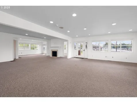 3447 N Highway 101 Gearhart OR 97138