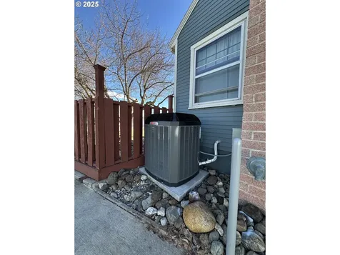 205 Hillcrest Drive Baker City OR 97814