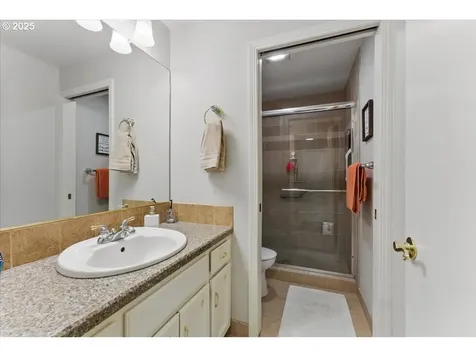 2409 SE Spyglass Drive Vancouver WA 98683