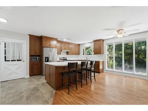 1022 SE Dogwood Lane Milwaukie OR 97267