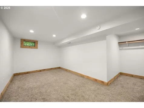 1022 SE Dogwood Lane Milwaukie OR 97267