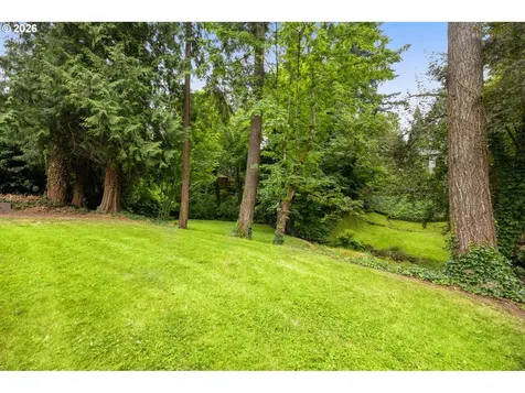 1022 SE Dogwood Lane Milwaukie OR 97267