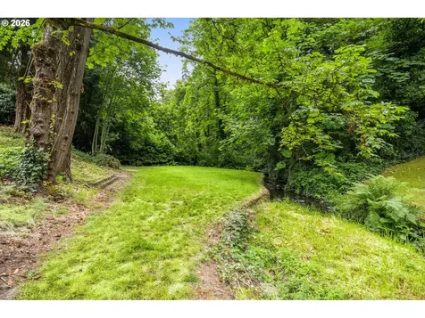 1022 SE Dogwood Lane Milwaukie OR 97267