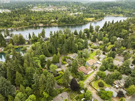 1022 SE Dogwood Lane Milwaukie OR 97267