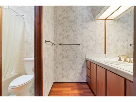9411 SW 62nd Drive Portland OR 97219