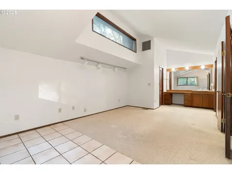 9411 SW 62nd Drive Portland OR 97219
