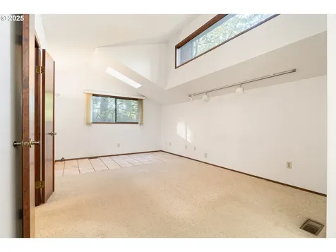 9411 SW 62nd Drive Portland OR 97219