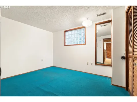 9411 SW 62nd Drive Portland OR 97219
