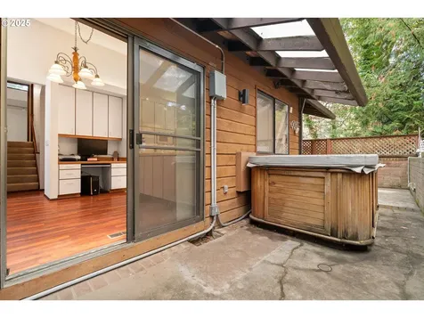 9411 SW 62nd Drive Portland OR 97219