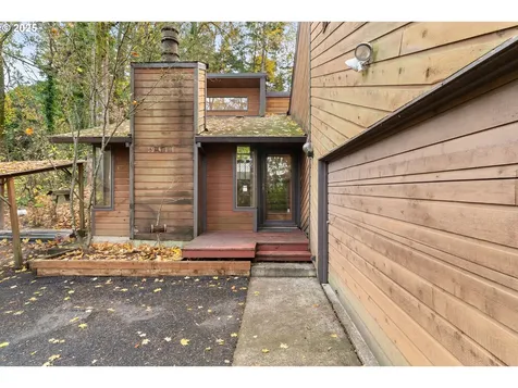 9411 SW 62nd Drive Portland OR 97219