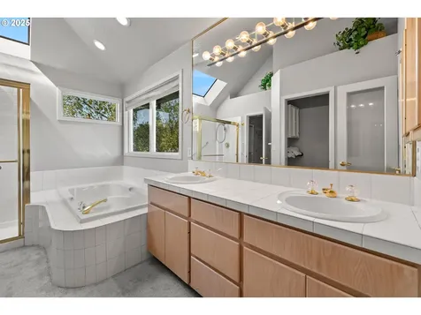14176 SW 133rd Avenue Portland OR 97224