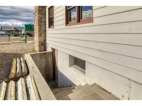 235 W Idaho Avenue Ontario OR 97914