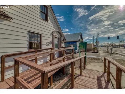 235 W Idaho Avenue Ontario OR 97914