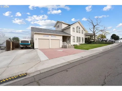 325 SE 9th Drive Hermiston OR 97838