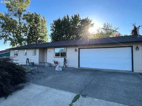 234 Little Valley Road Roseburg OR 97471