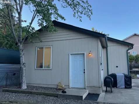 234 Little Valley Road Roseburg OR 97471