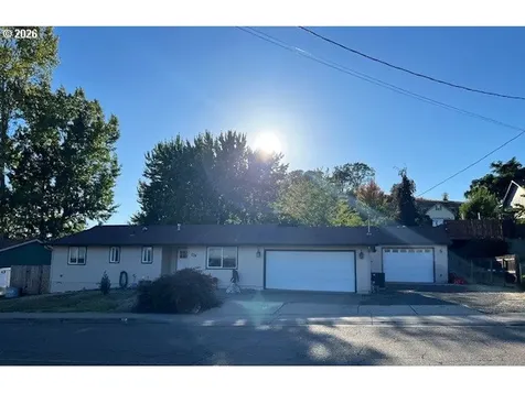234 Little Valley Road Roseburg OR 97471