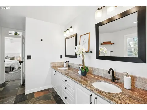 16147 SW Palermo Lane Portland OR 97223
