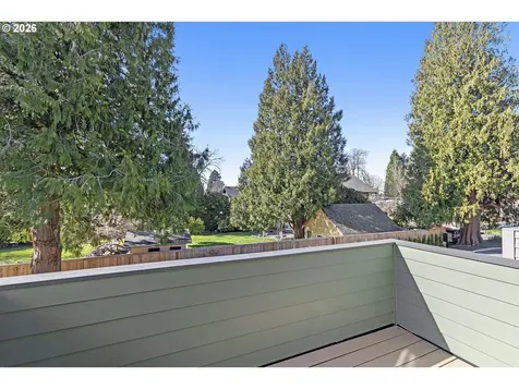 6904 SE Brooklyn Street Portland OR 97206