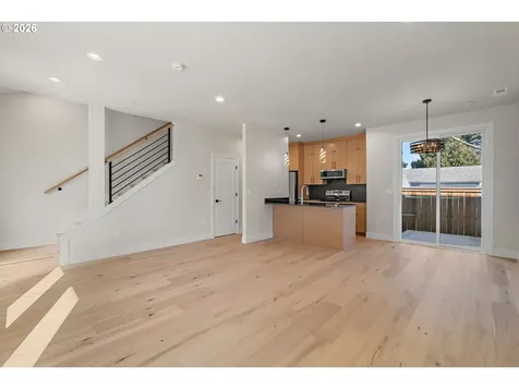 6904 SE Brooklyn Street Portland OR 97206